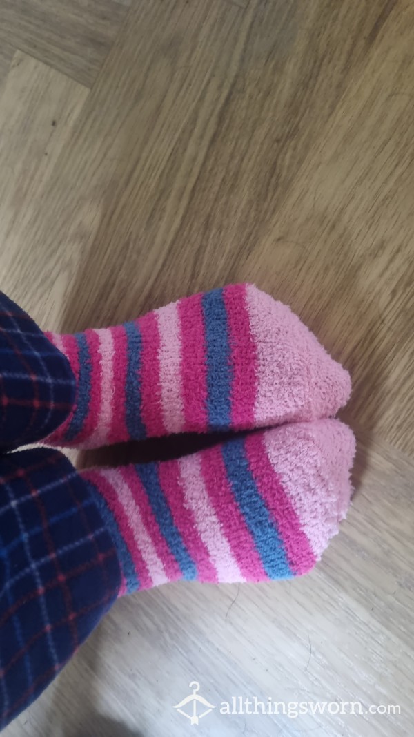 Fluffy Little Grippy Socks🧦