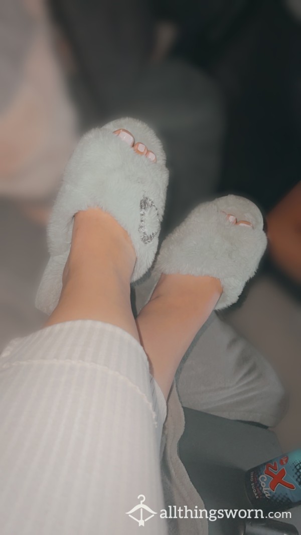 Fluffy Mint Green Slippers