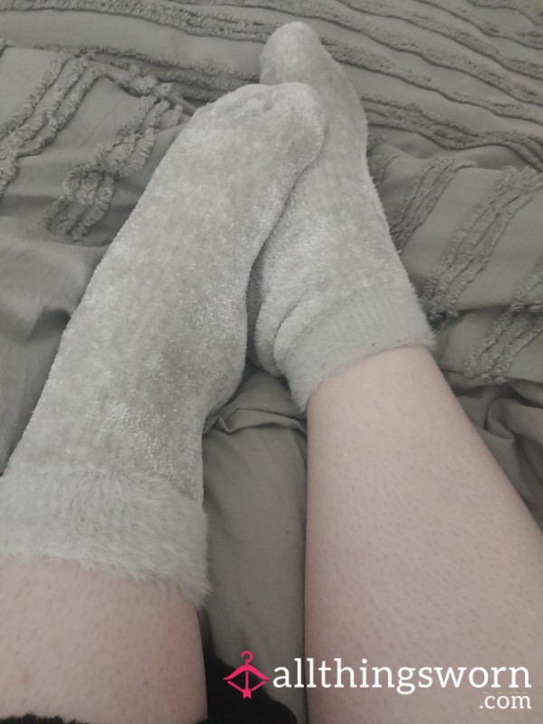 Fluffy Socks (stink)