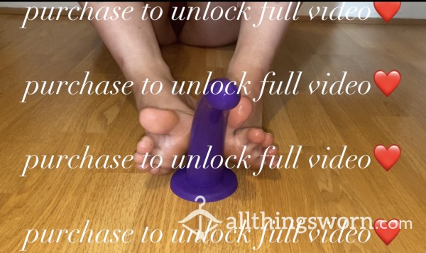 Foot Job On 6 Inch Purple Di**o