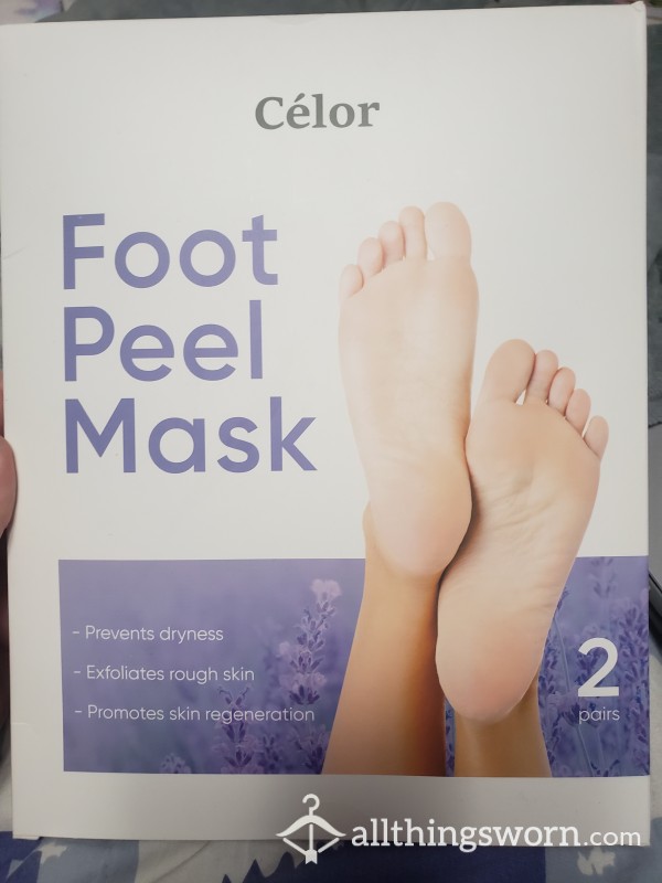 Foot P**l Photo Set