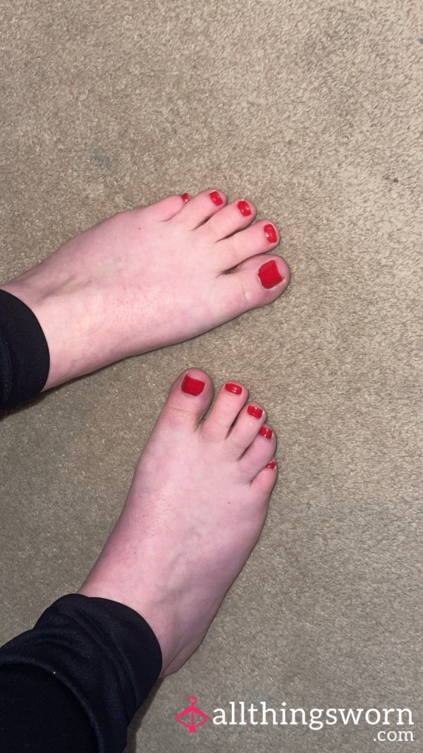 Foot Slave 👣 🦶 👑