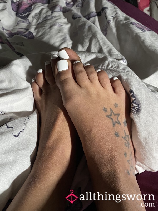 Fresh Pedi On These Babies 🦶👣💅🏽💦