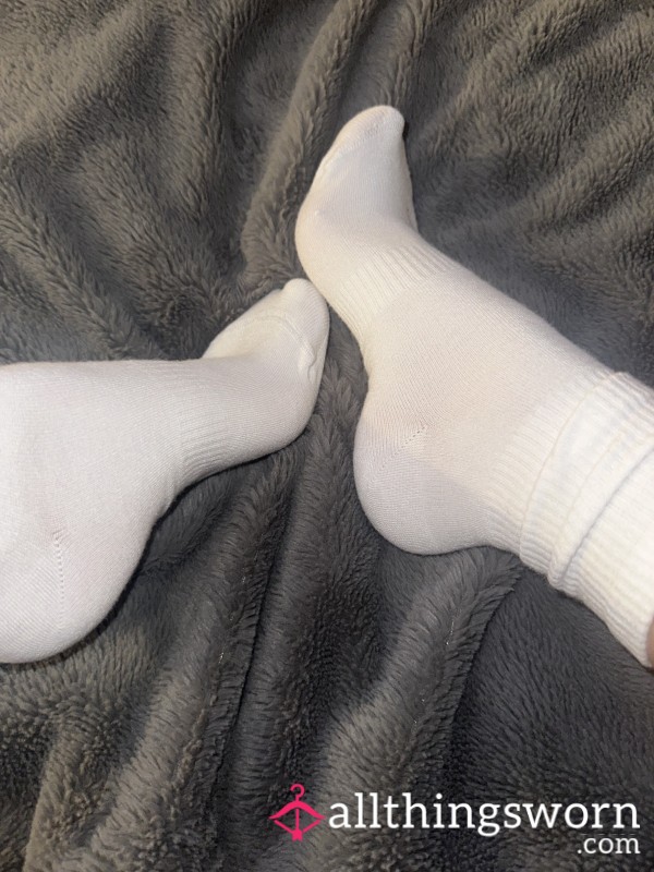 Fresh White Socks