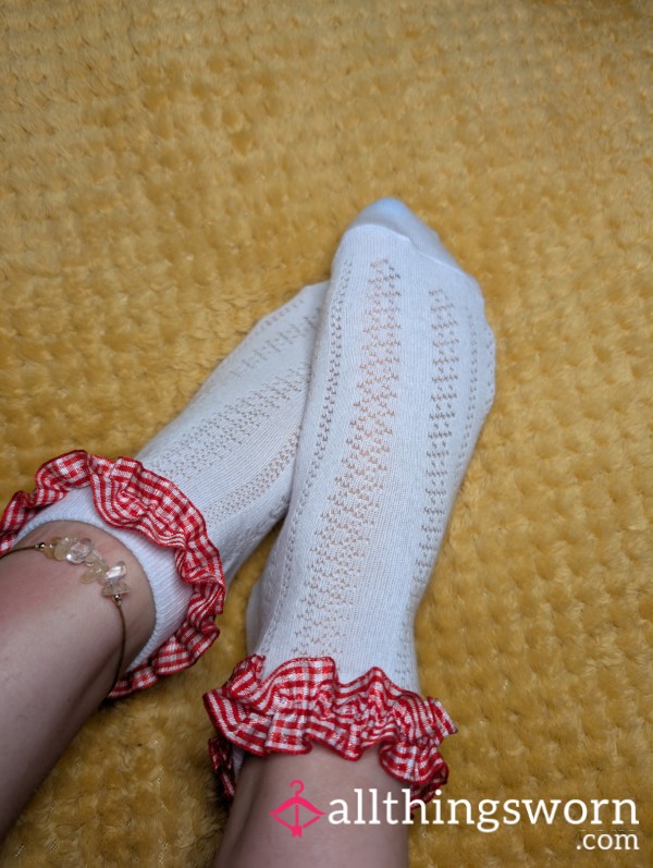 Frilly Socks Size 4