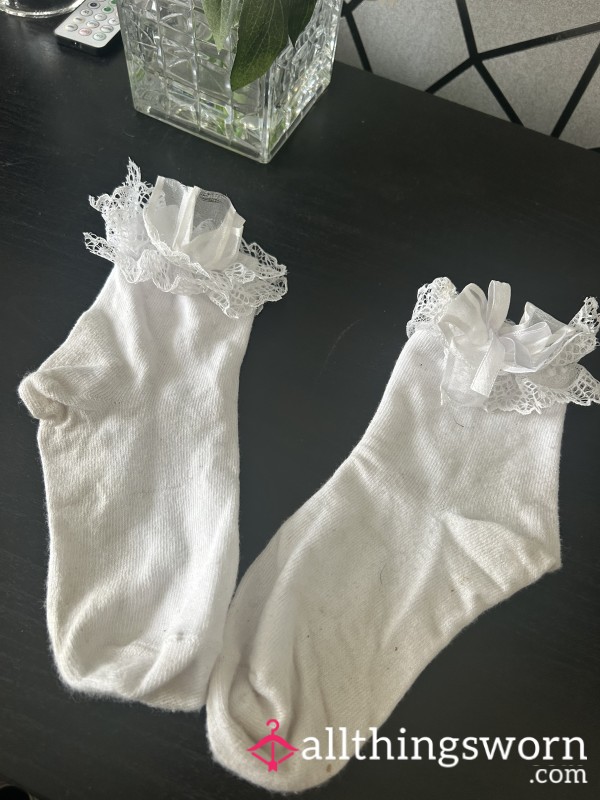 Frilly White Socks