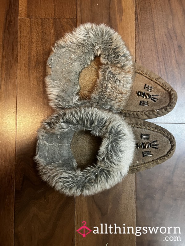 Fuzzy Comfy Stinky Moccasin Slippers