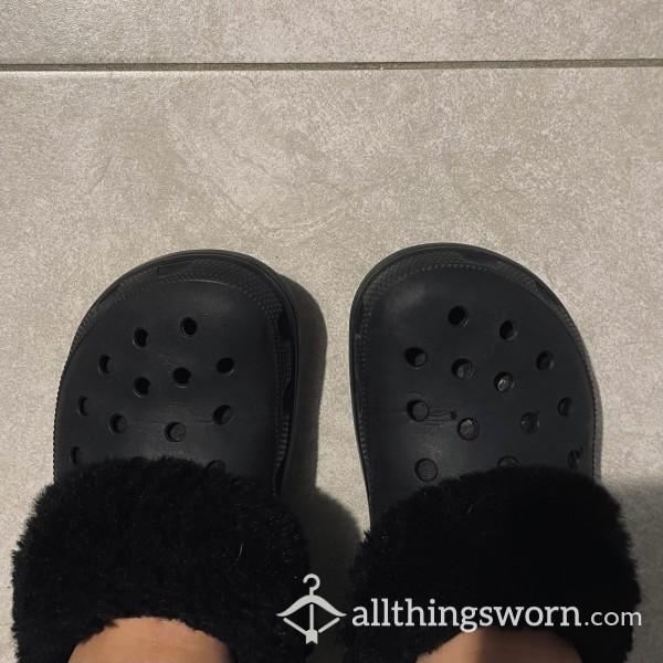 Fuzzy Matted Stinky Black Crocs! 🖤