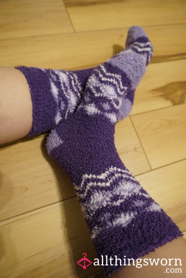 Fuzzy Purple Pattern Socks