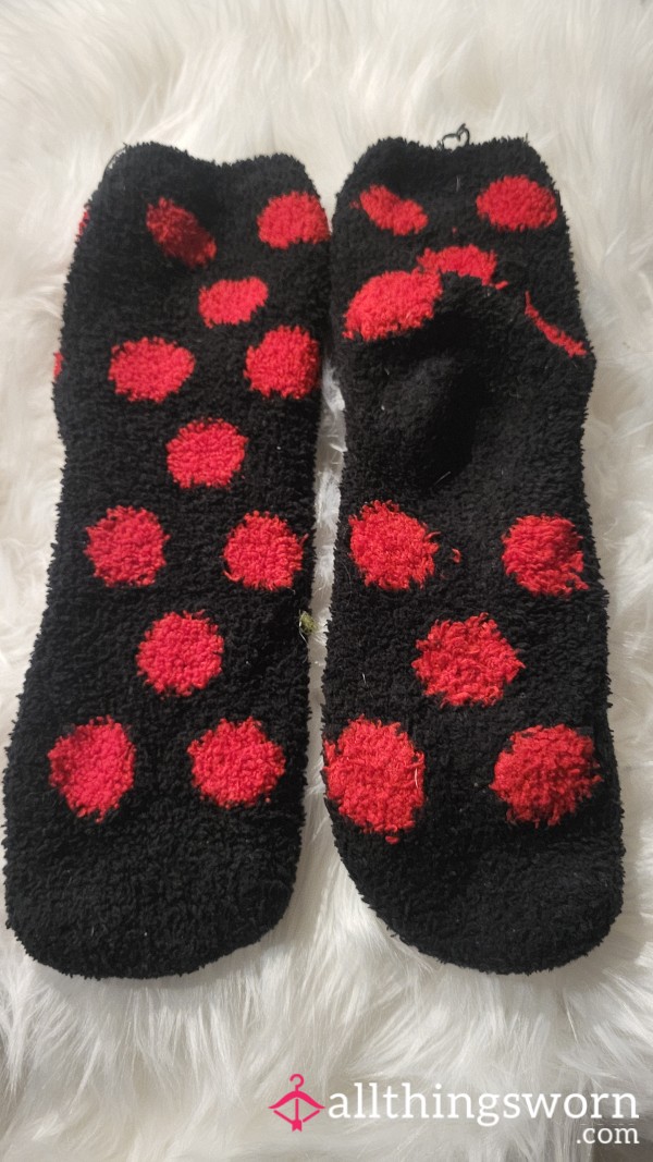 *FUZZY SOCKS* Black And Red Polka Dots Ankle Socks