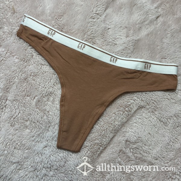 GAP Brown Thong ✨