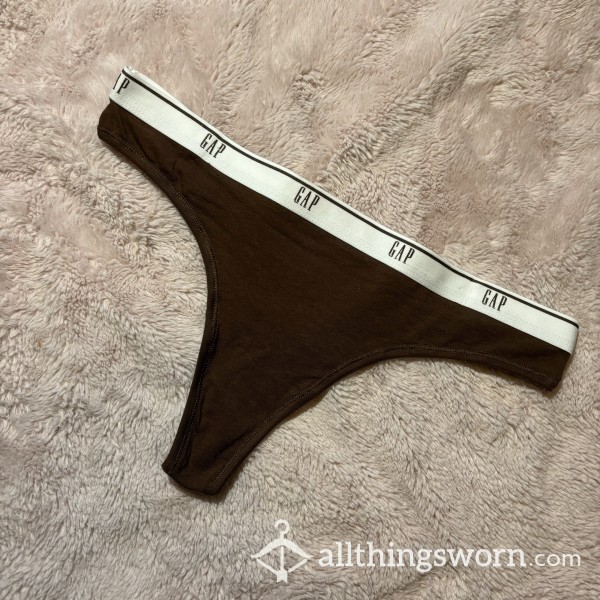 GAP Dark Brown Thong✨