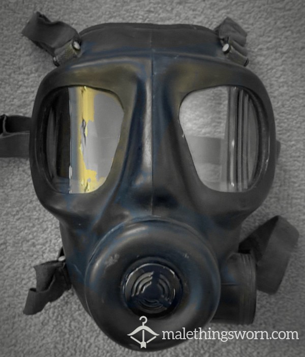 GAS MASK