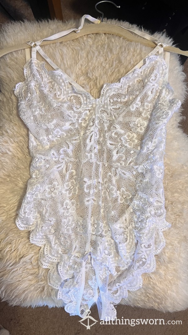 Gently Used White Lace P**k A Boo Babydoll Lingerie Outfit