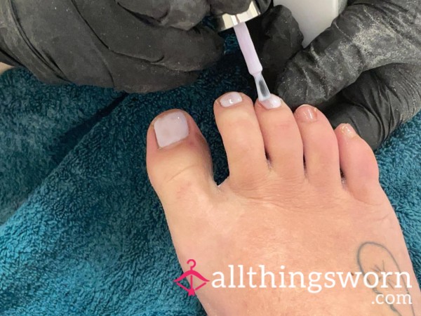 Getting My Toe Nails Done!👣