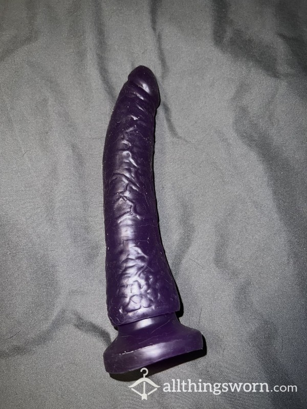 Giant Purple Suction Di**o