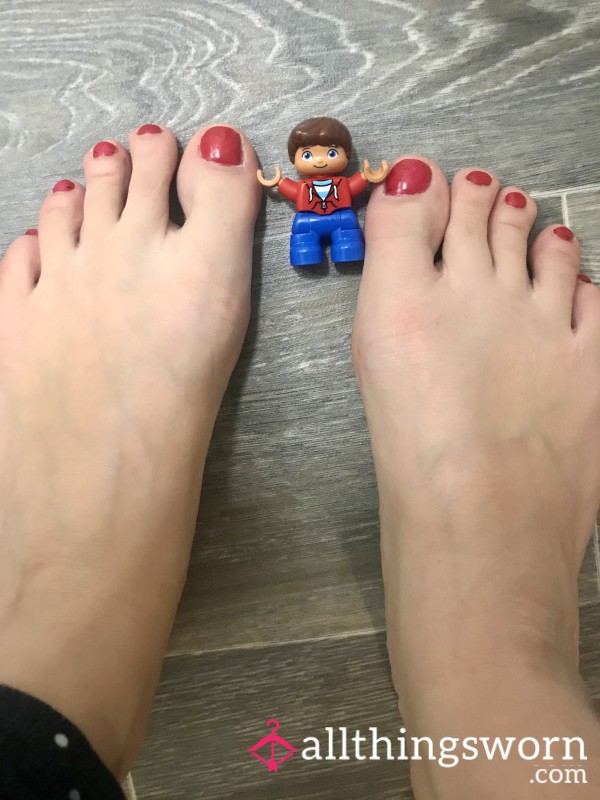 Giantess Foot Photos