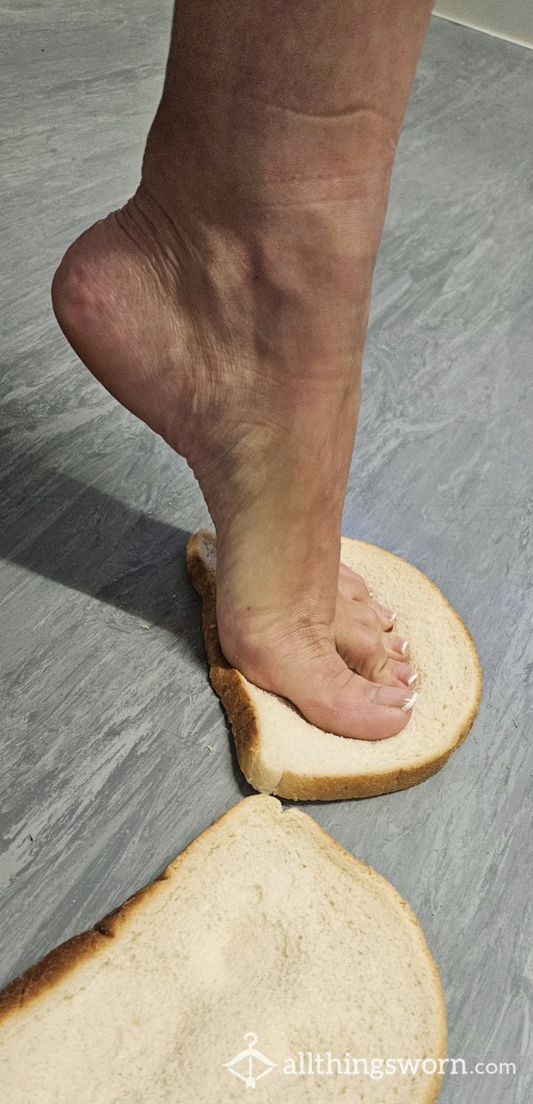 Goddess Foot Bread 🍞 🦶