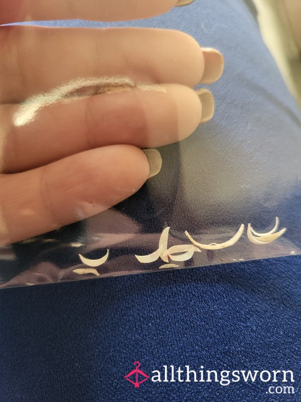 Goddess' Toe Nail Clippings