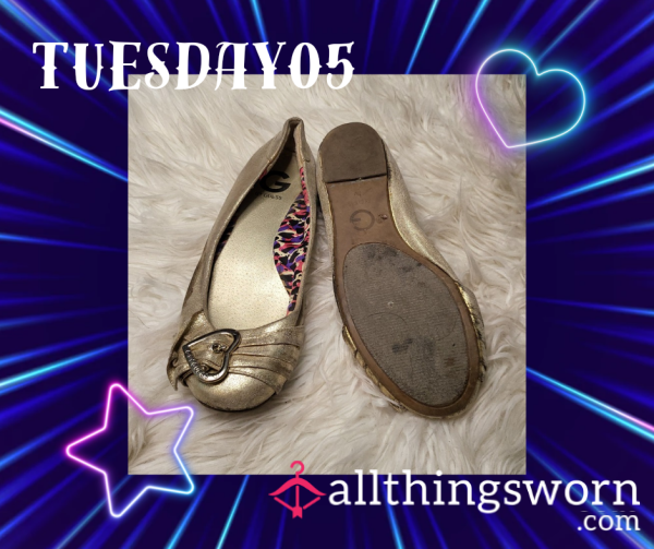 Gold Guess Flats With Heart Buckle, Size 8