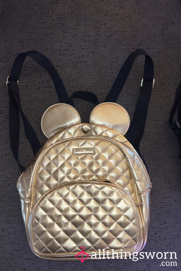 Gold Mickey Backpack 🎒🐭🏰