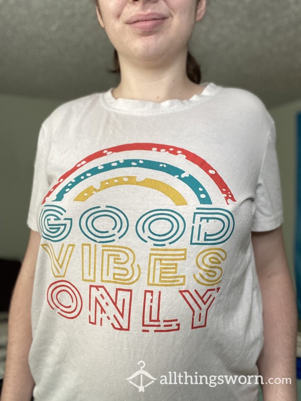 Good Vibes Only Tee