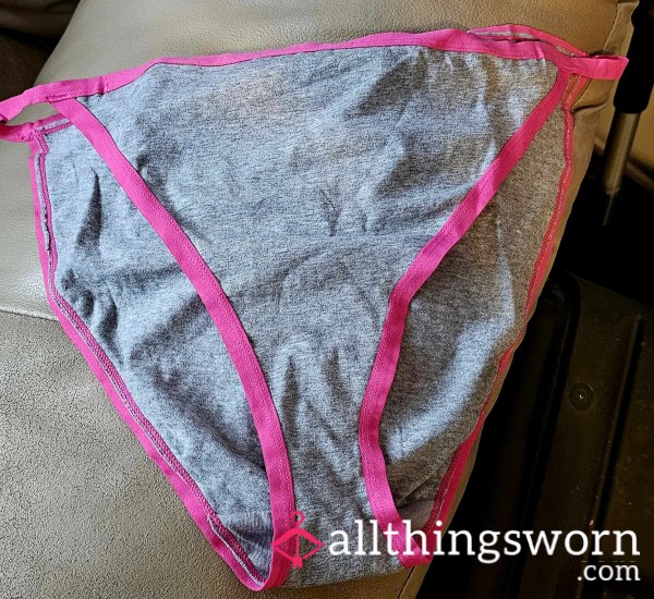 Grannypanties With A Twist