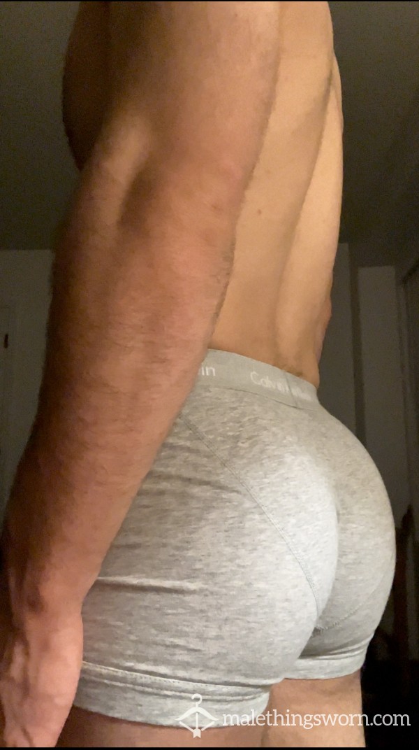 (SOLD) Gray Calvin’s