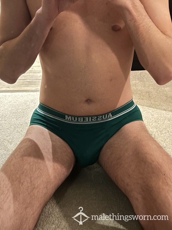 Green Aussieb*m Briefs Medium