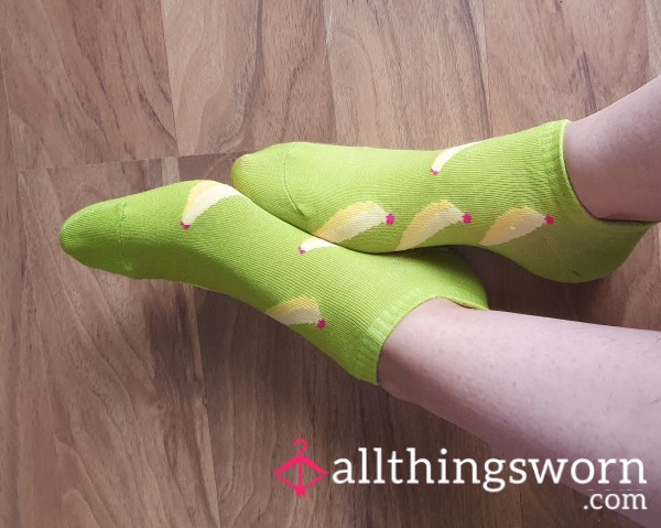 🍌💚 Green Cotton Socks With Banana Pattern 💚🍌