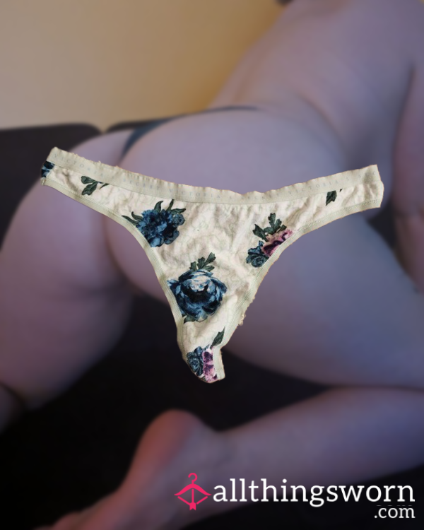 Green Flor*l VS Thong 🌼