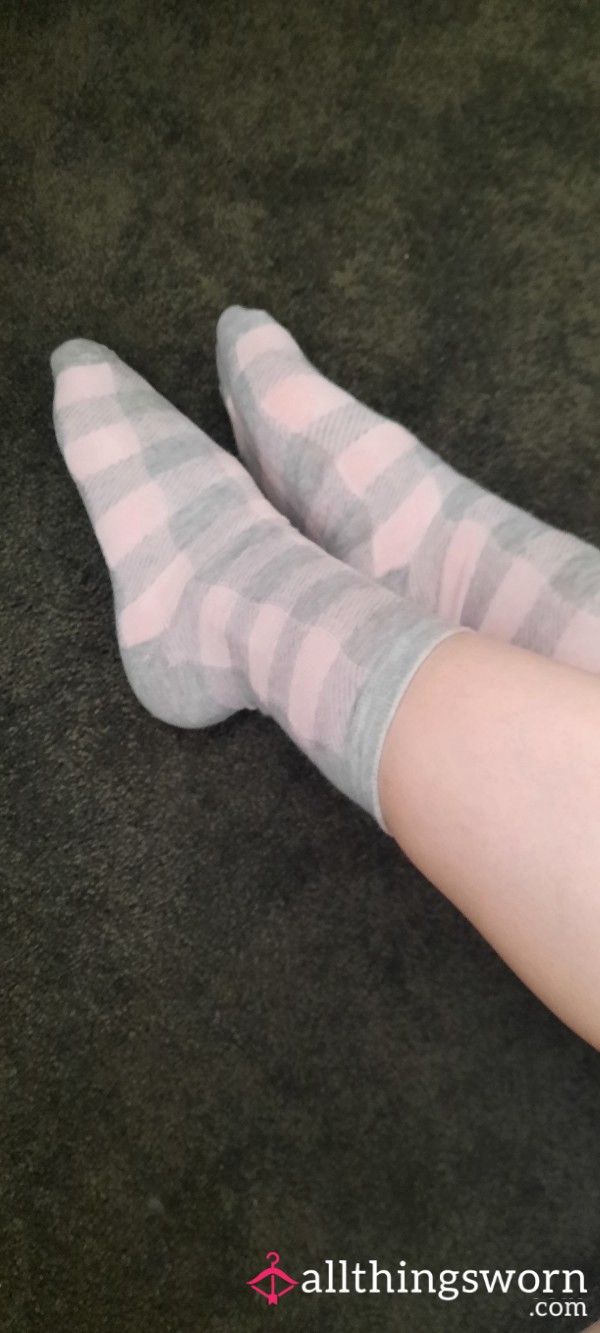 Grey And Pink X