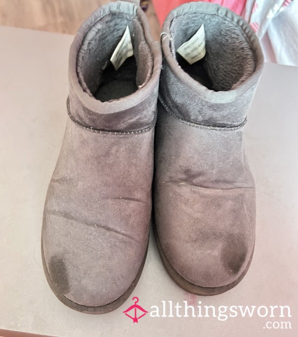 Grey Ankle Style Ugg Boots - Worn Doing Gardening And In The Rain - VERY SMELLY