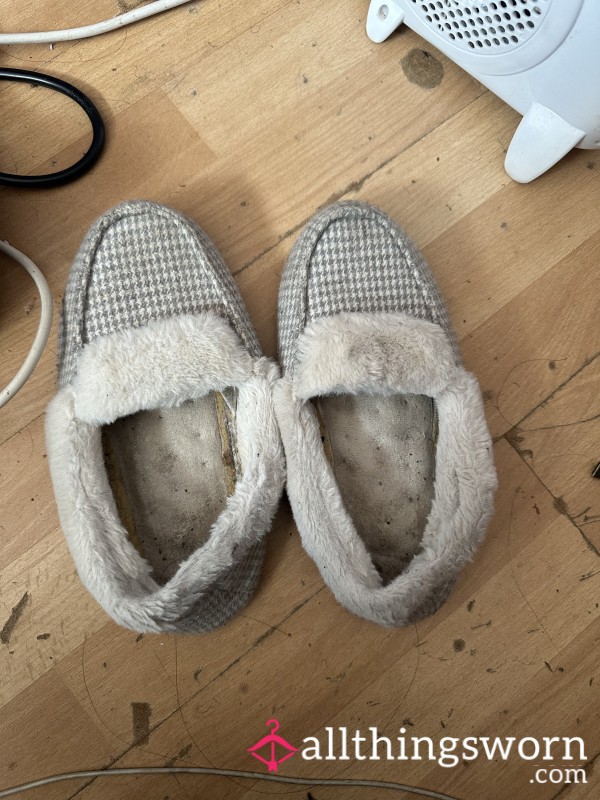 Grey Dirty Slippers