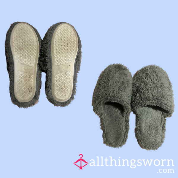 Grey Fluffy Slippers