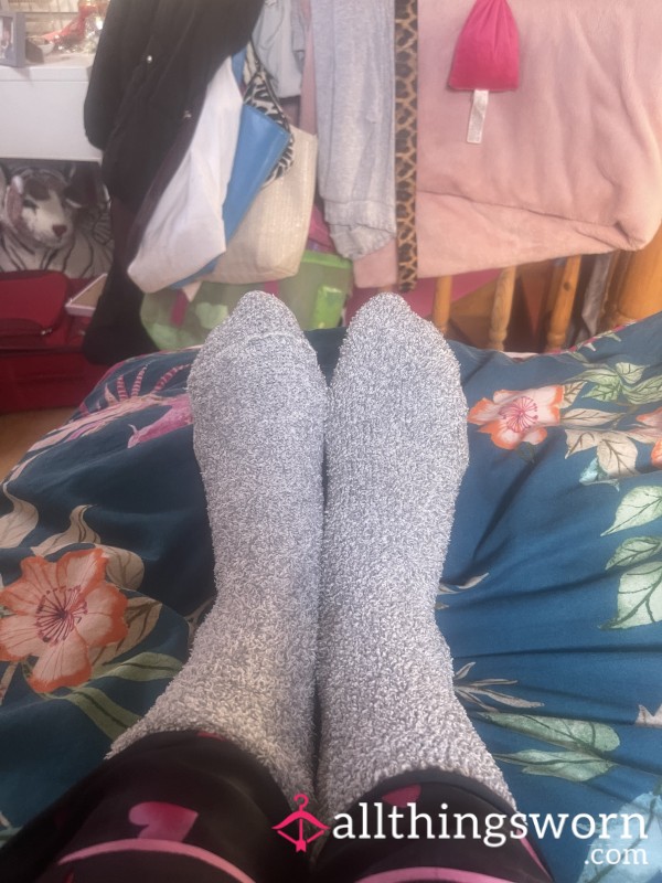 Grey Fluffy Socks 🧦