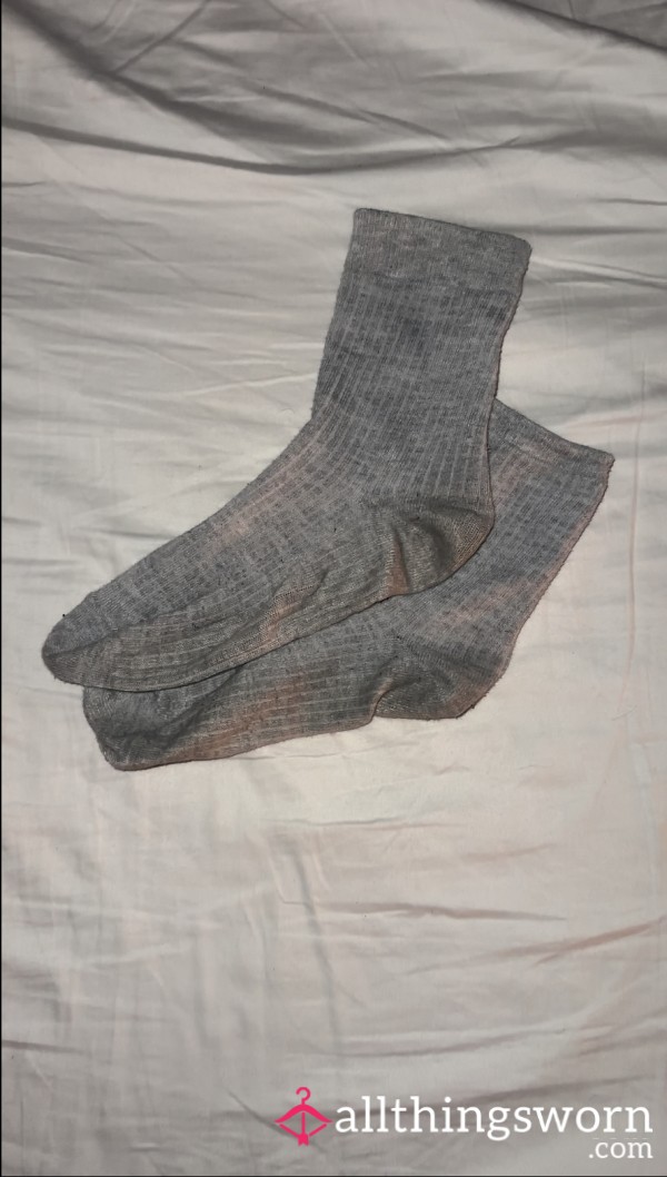 Grey High Ankle Socks Size 7.