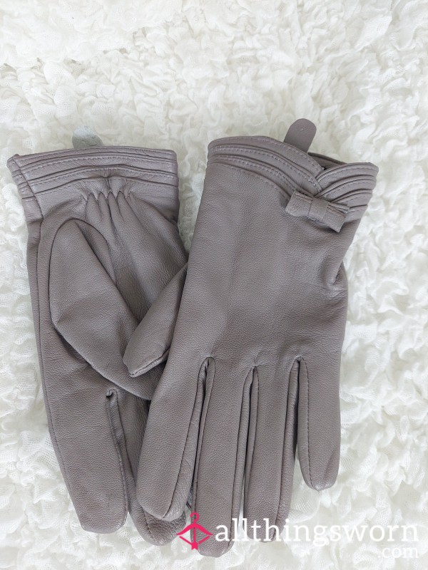 Grey Leather Gloves