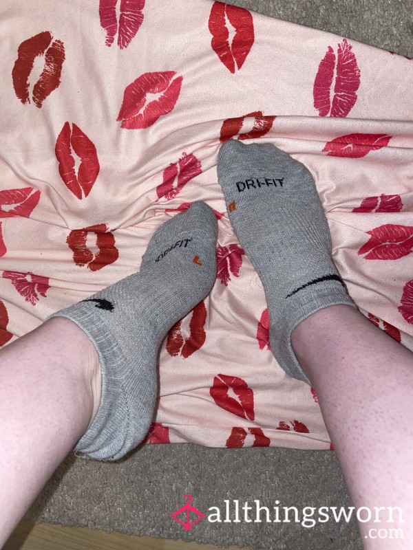 Grey Nike Ankle Socks