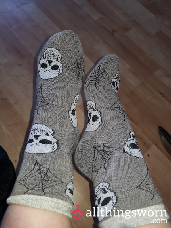 Grey Skull Socks Uk Size 3