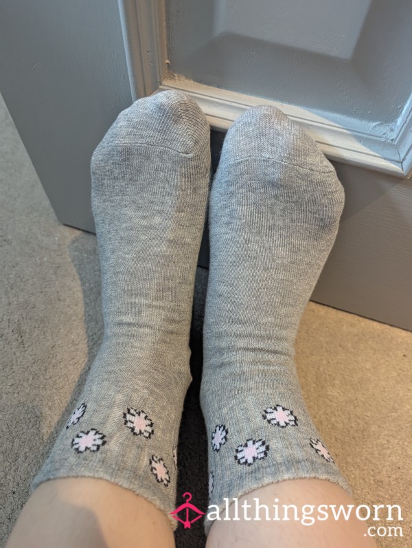 Grey Socks With Flowers