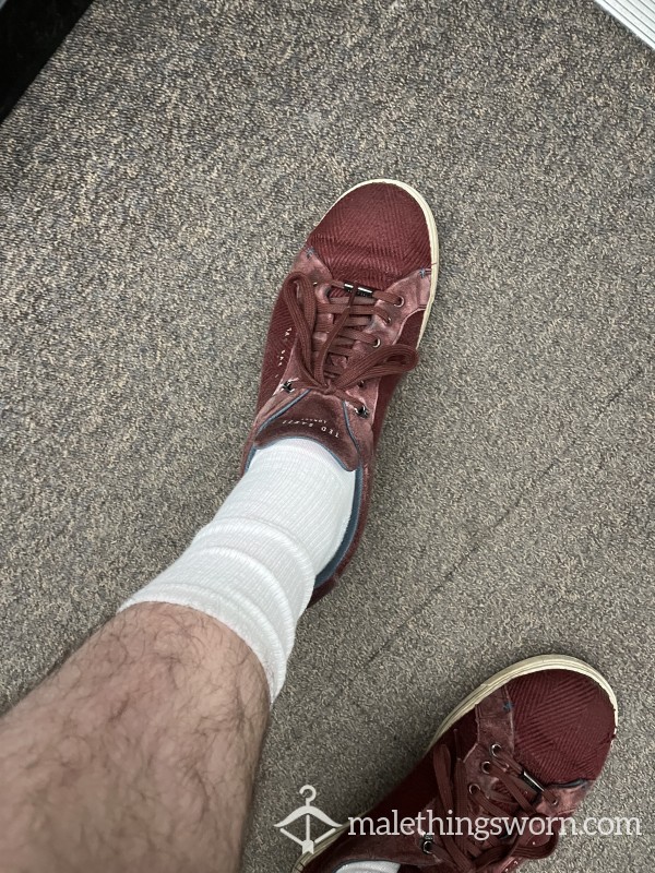 “Gym Find” White Nike Socks