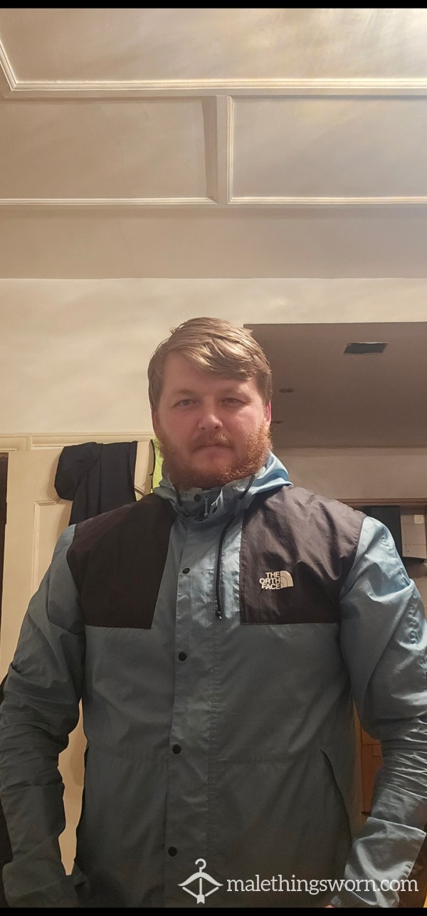 GYM USED BLUE OLD NORTHFACE JACKET