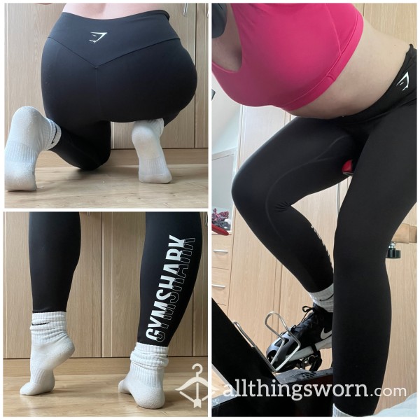 GymShark Black Silky Stretchy Leggings. Size L