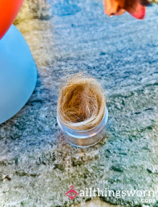 Hair Filled Jar With Goldish Scandinavian Cut Ends ☀️