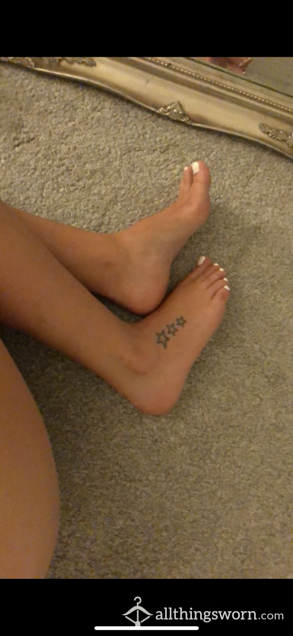 Lots Of S**y Worm Heels & Feet Pics