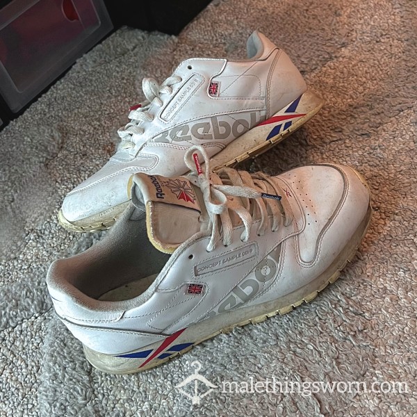 Heavily Worn Reebok Sneakers!! 👟