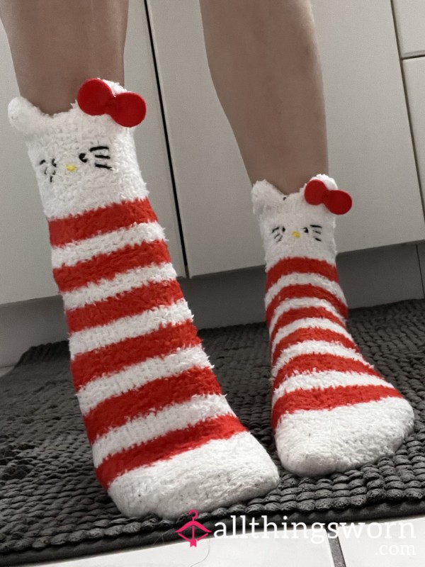 Hello Kitty Fuzzy Cozy Socks