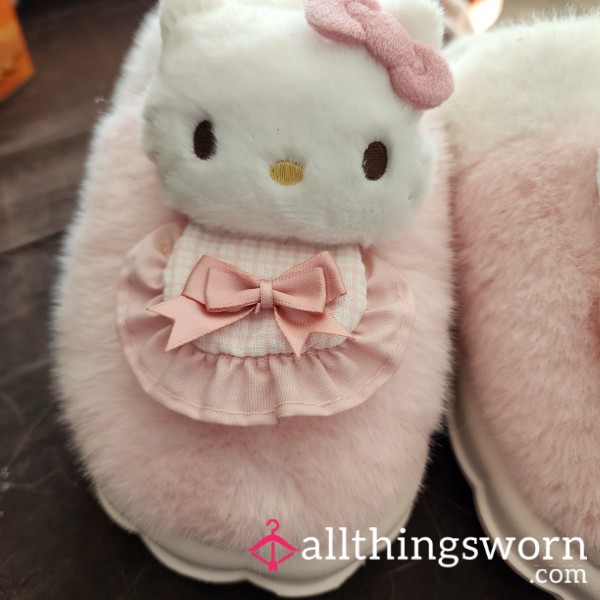 Hello Kitty Slippers