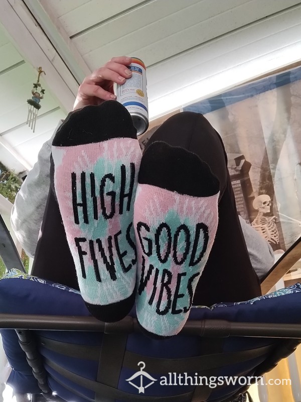 High Fives & Good Vibes Ankle Socks